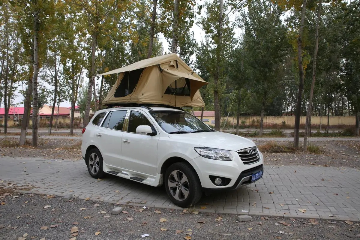 Explore the great outdoors with the Unistrengh soft-top tent